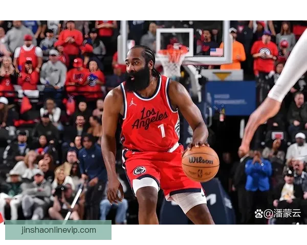 詹姆斯再现哈登三分尴尬 十投全失创NBA新纪录